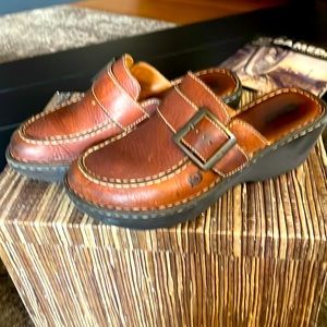 Born Leather Brown slip on Clogs with buckle USA size 8 M/W